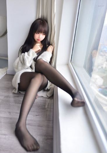 老师脱了乳罩让我吃她奶在线观看_4K在线视频播放