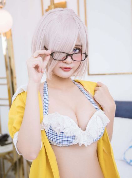 欧美r级在线现看_免费高清观看