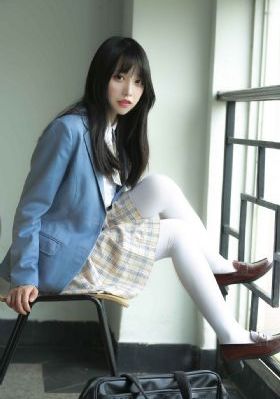 伊人久久精品青青草原_1080P完整版观看