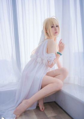 欧美穿牛仔裤美女图片_1080P手机在线看