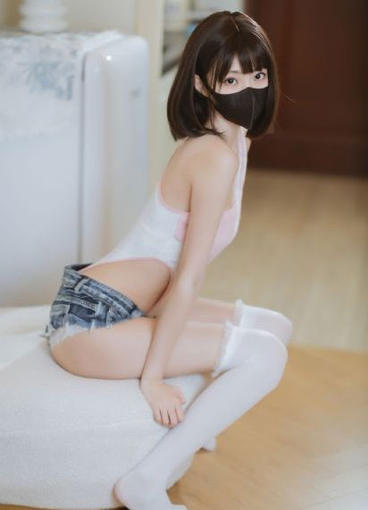 欧美风ins小吊带_国产剧免费全集观看