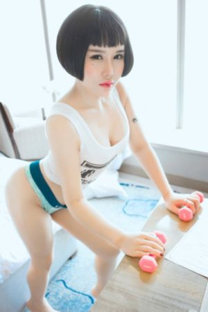 欧美胖奶奶av免费_720手机在线看