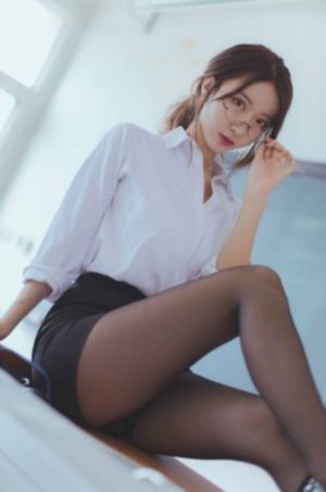 欧美男模裸大根_1080P最新电影在线观看