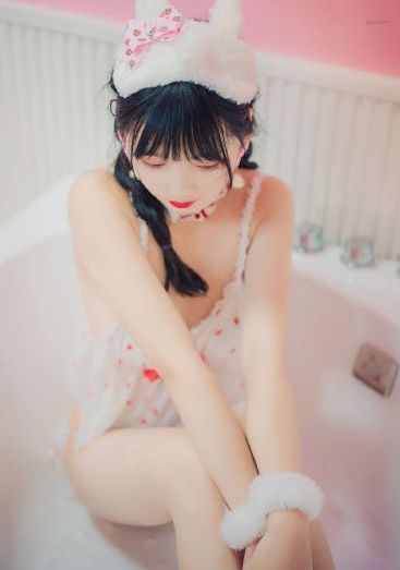 欧美个人写真情侣_BD英语免费观看超清
