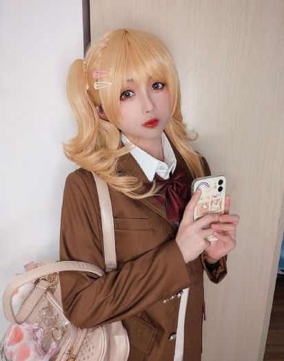 曰本久久免费精品_在线播放-手机免费播放动漫