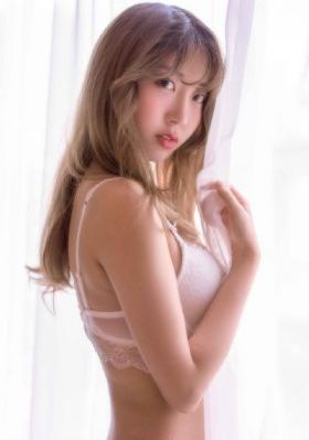 欧美热血在线免费观看_十万网红美女美酱